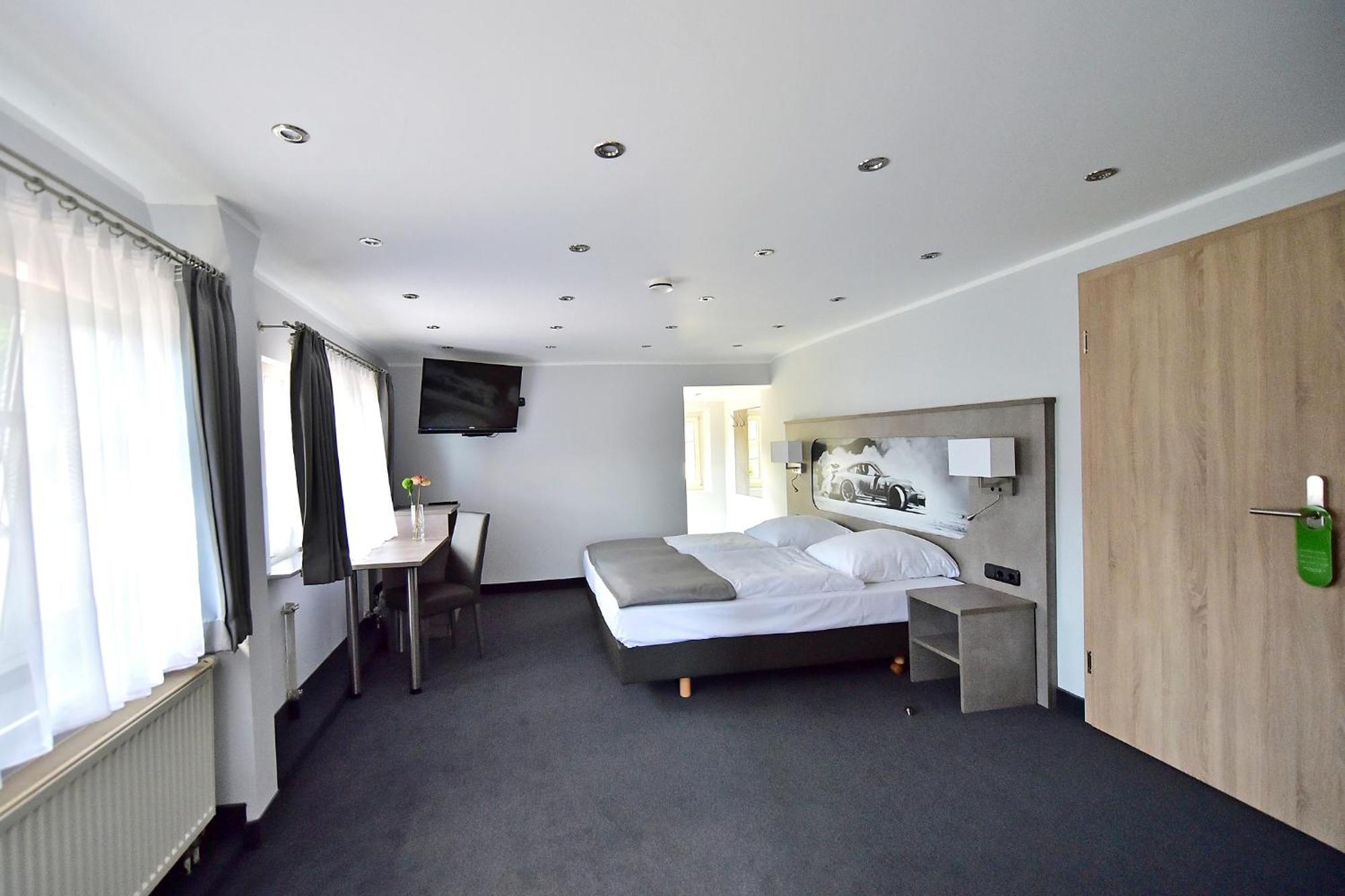 Gt3 Hotel Honerath Quarto foto